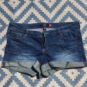 Torrid Shorts with *sparkle* cuff!